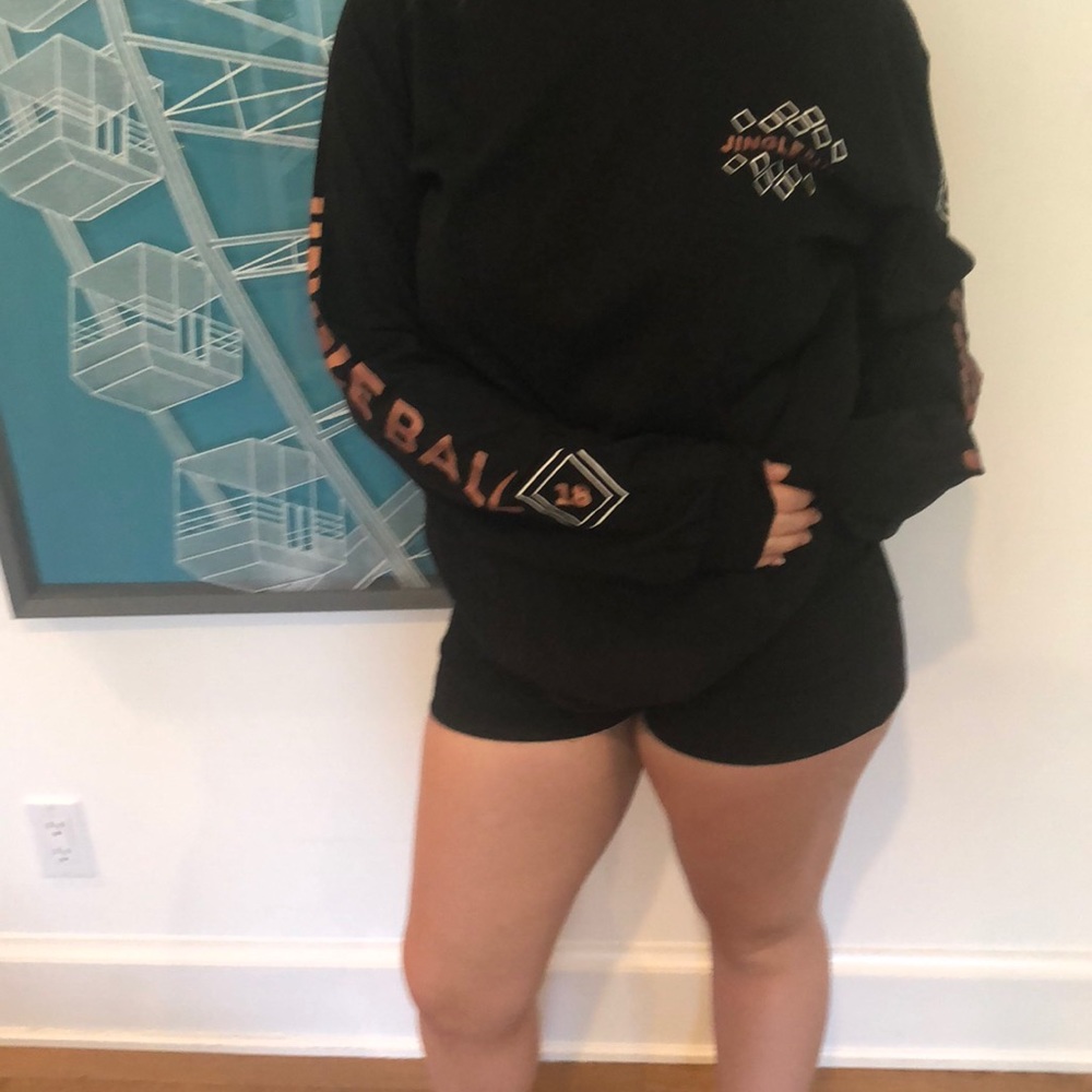 Black Jingle Ball 2018 Tee